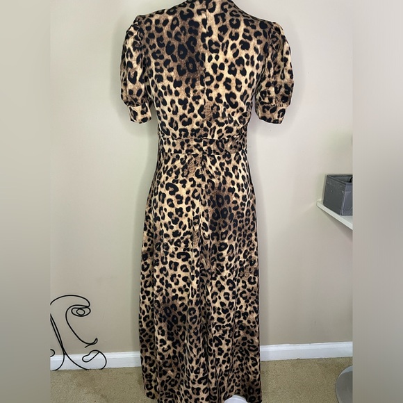 Leopard print women’s casual dress - Picture 8 of 9